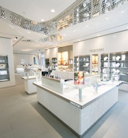 SwarovskiBoutique Zurich #studioforma #architects #studioformaarchitects #alexleuzinger #miriamvazquez #switzerland #zurich #zürich #paris #hamburg #architecture #architekt #retail #retaildesign #retailarchitec