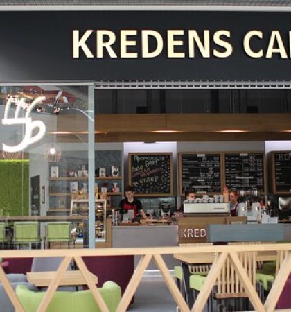 kredence8